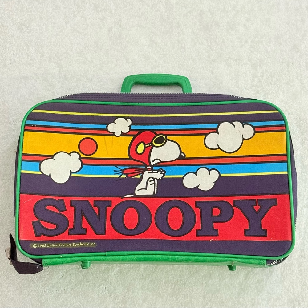 1965 Vintage Snoopy Travel Case Y2K Peanuts Display Collectible Zipper Broken
